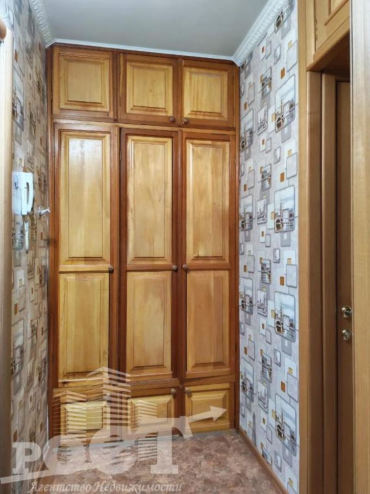 1-комн квартира Ватутина, 14