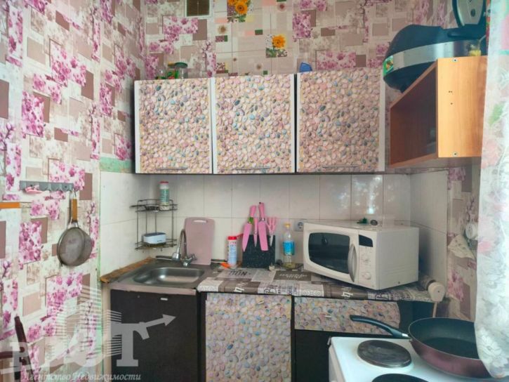 2-комн квартира Стрельникова, 50