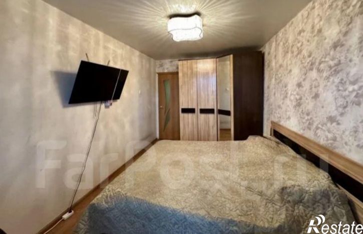 3-комн квартира ул Авиационная, 8,  д. 8